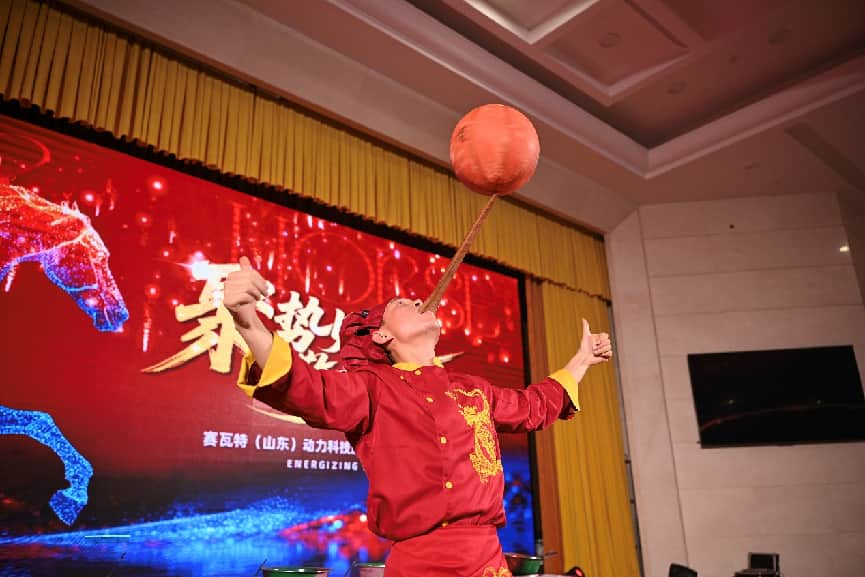 Forging Strength, Embracing The Future | Superwatt Power Successfully Hosts 2026 Annual Meeting & Spring Festival Gala